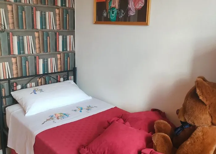 Il Giardino Di Sophie Oda ve Kahvaltı Villufranca di Forli